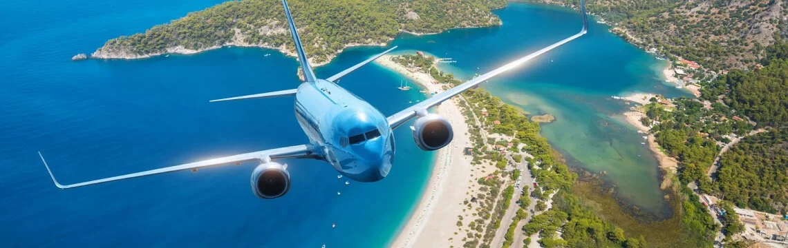 Авіаперевезення в Іспанії на шляху до повного відновлення, стимулюючи індустрію прокату автомобілів та літній туризм